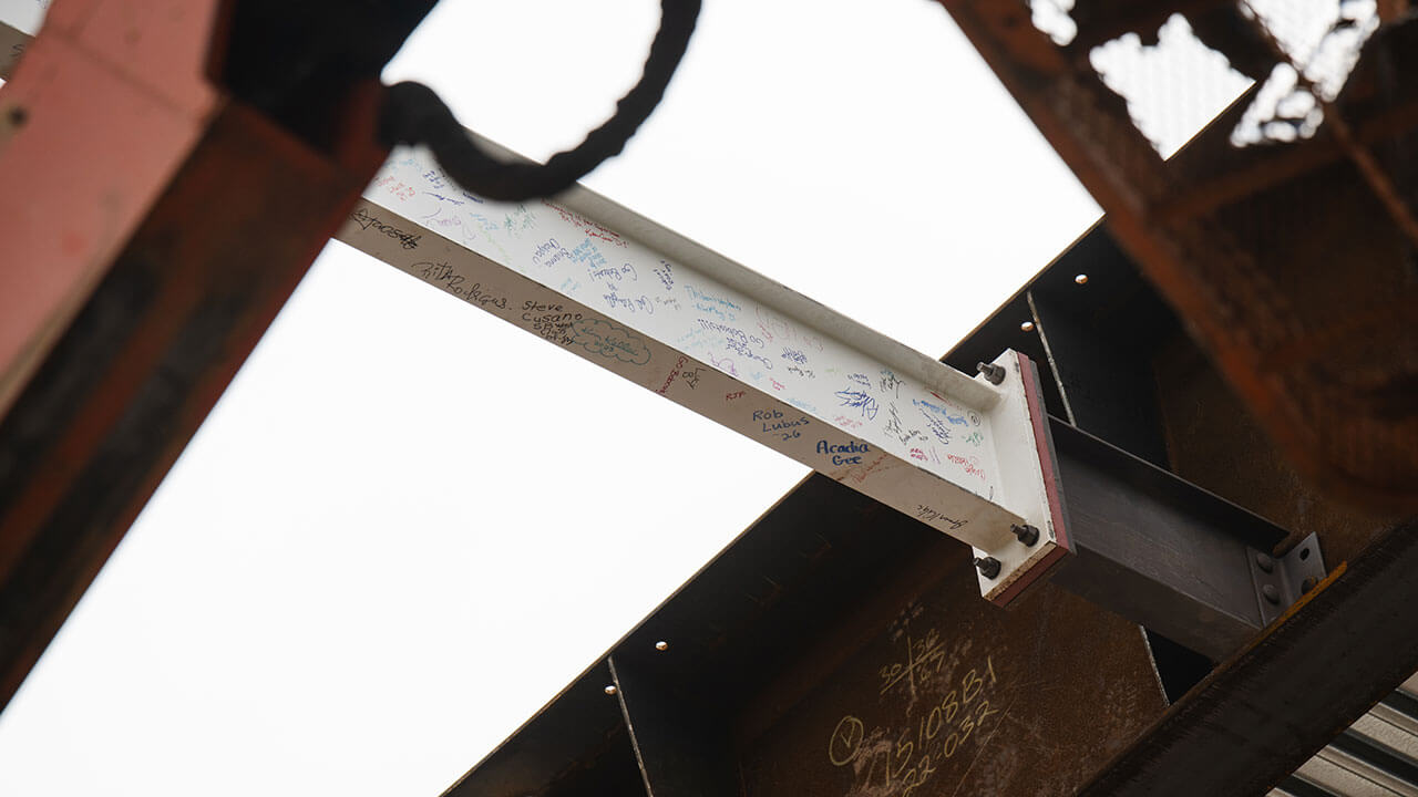 Beam signed by students and faculty members