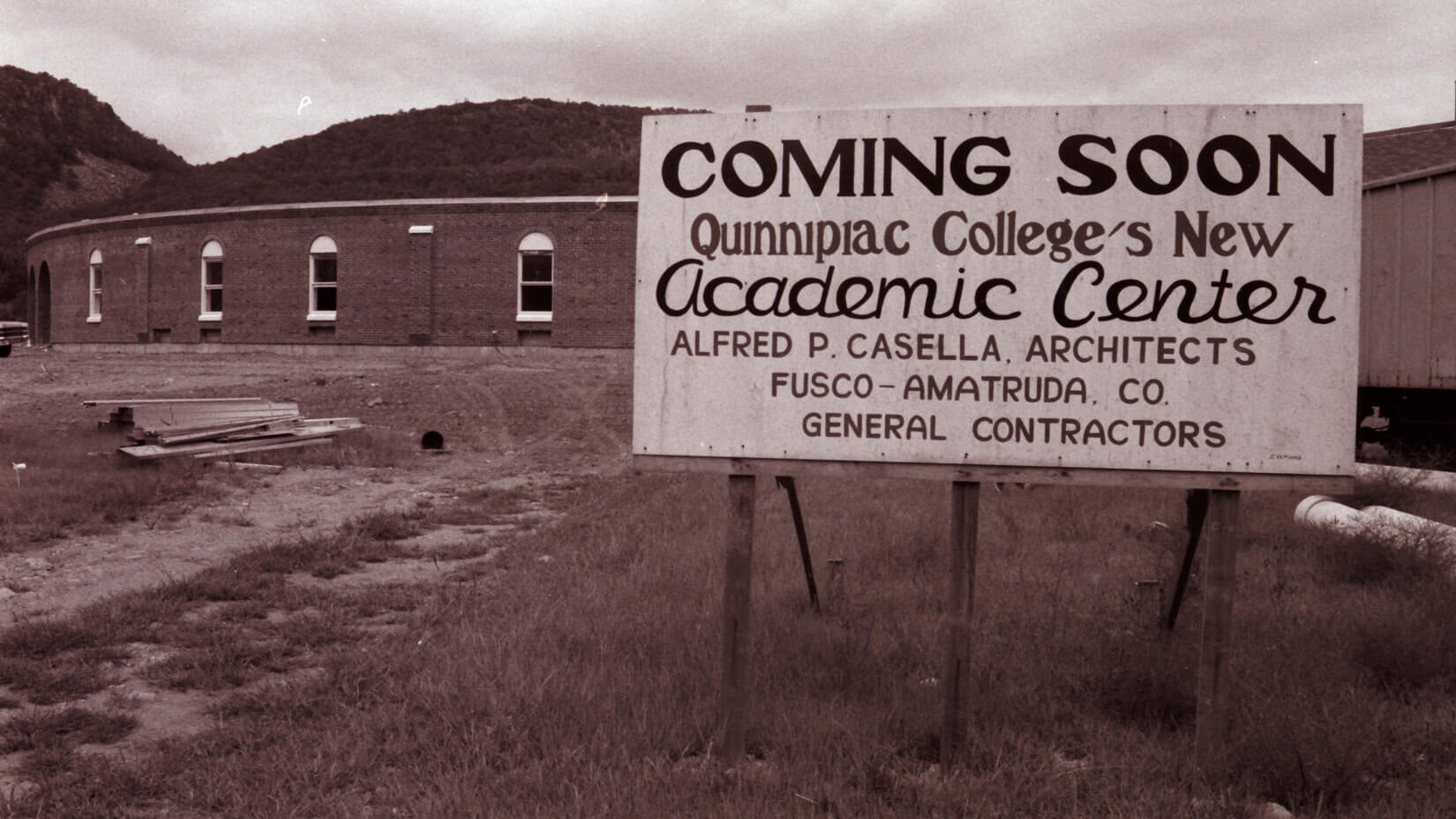 A sign for the 1978 Quinnipiac Academic Center.