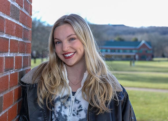 Headshot of Quinnipiac Student Taryn Riley
