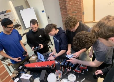 Quinnipiac engineering students design boats