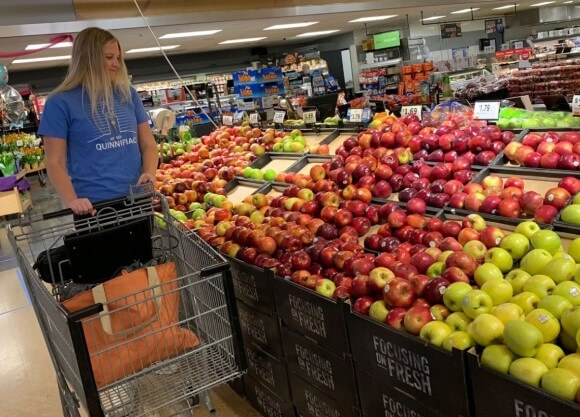 Kaleigh Oates apples grocery store
