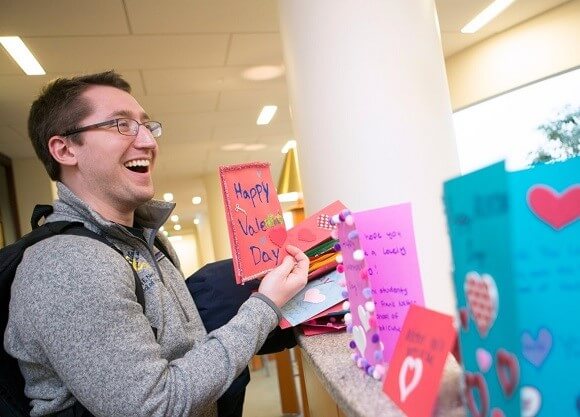 Medical school students create cards for St. Vincent's patients