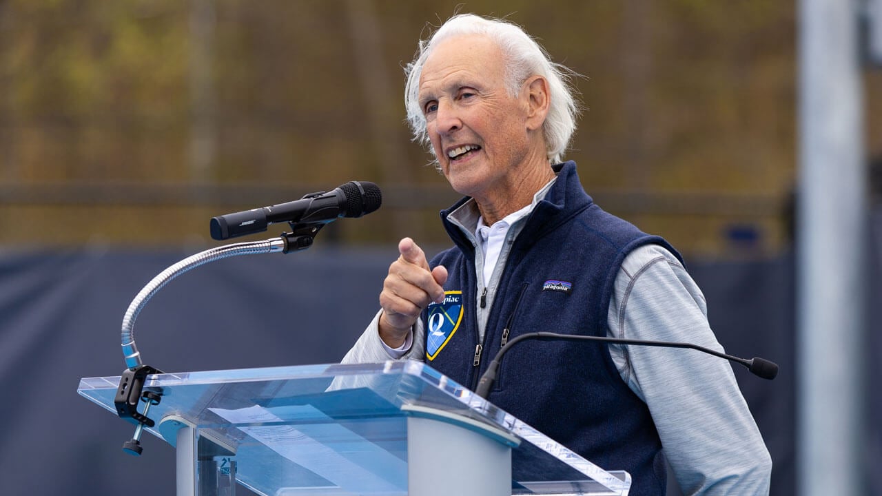 Peter Liberti pointing to the crowd