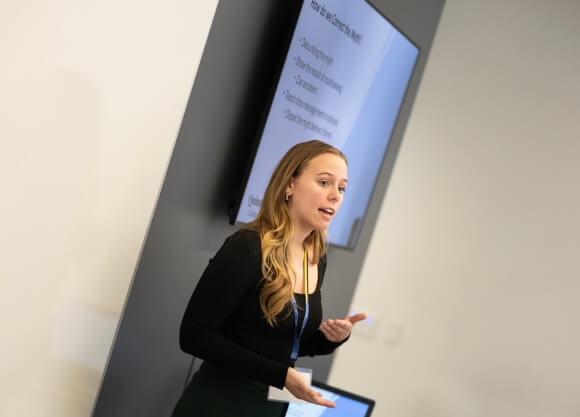 Grace Pfalzgraf presenting at Illuminate: The Quinnipiac Student Expo.