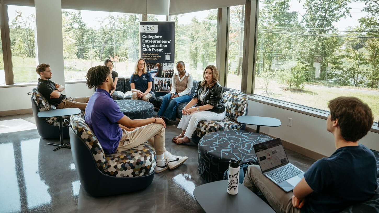 School of Business Dean Holly Raider facilitates a discussion in the Innovation Hub.