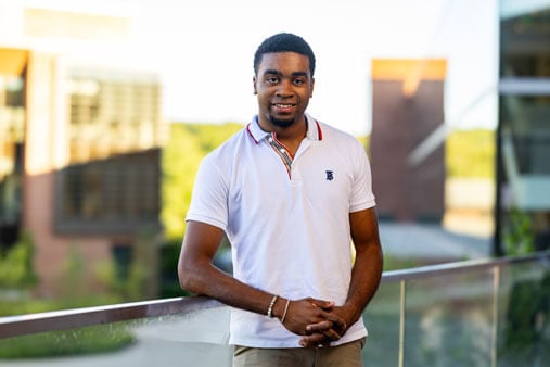 Amari Smith headshot