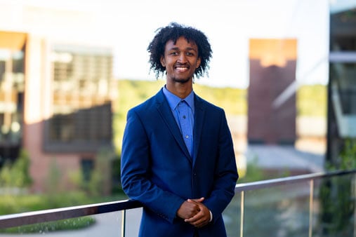 Dawit Kasy headshot