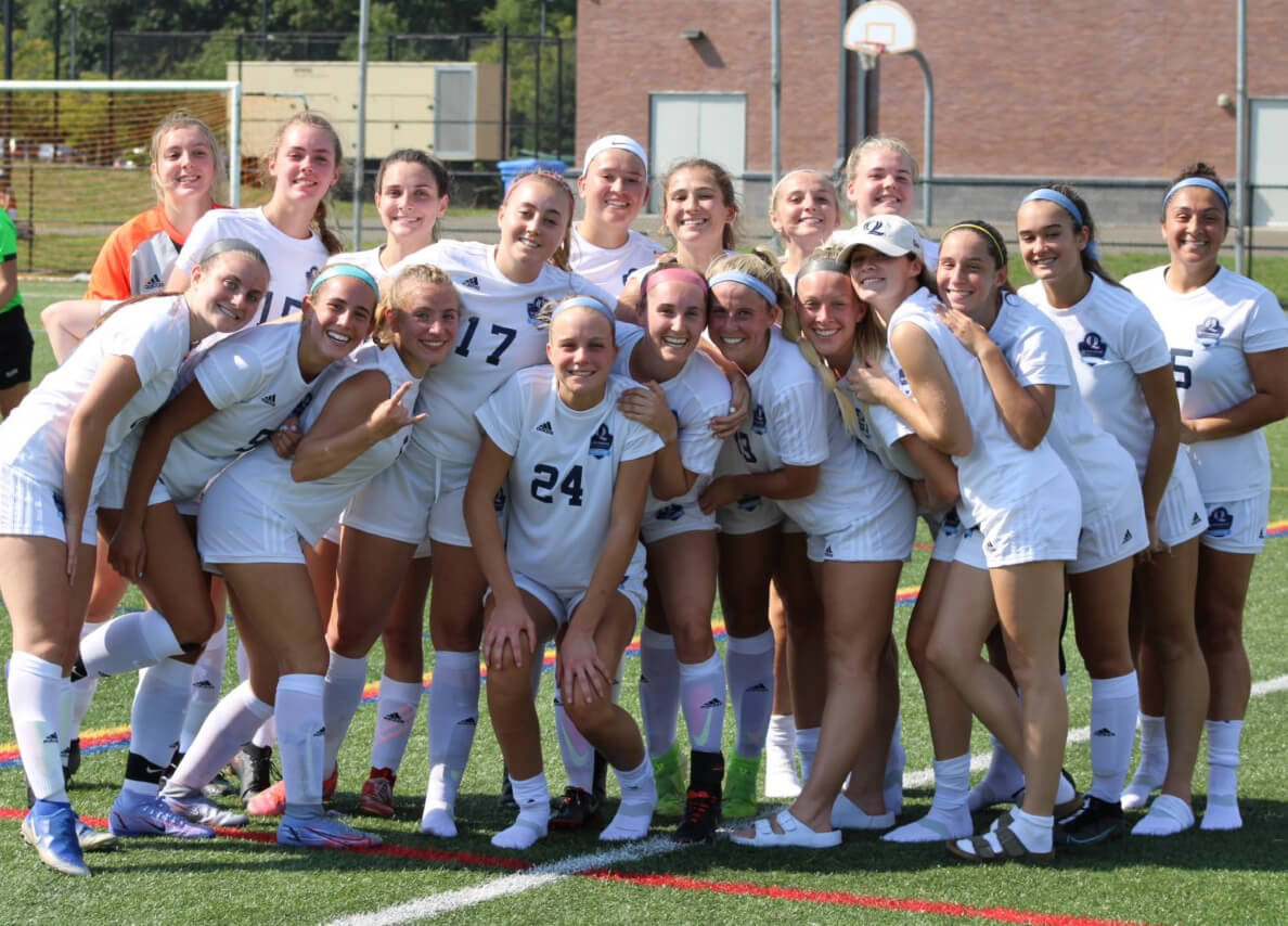 Quinnipiac's women's club soccer team poses for a picture