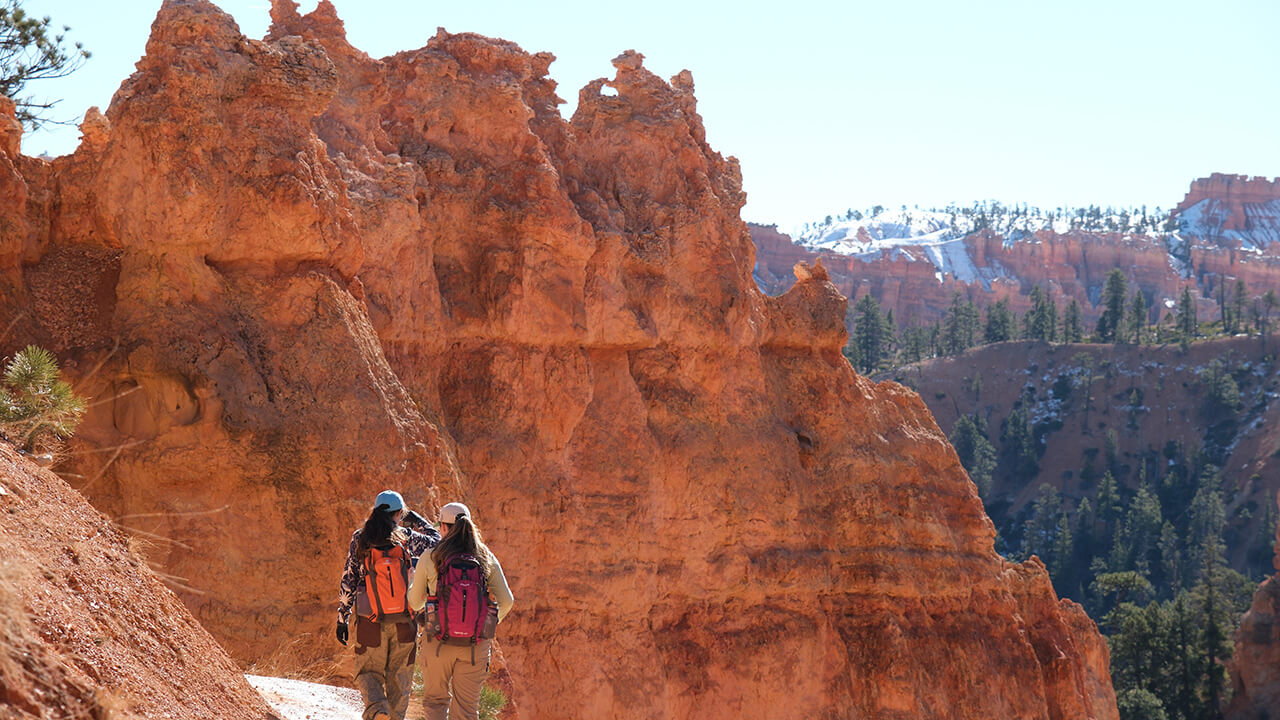 Two Quinnipiac students hike through Utah National Park
